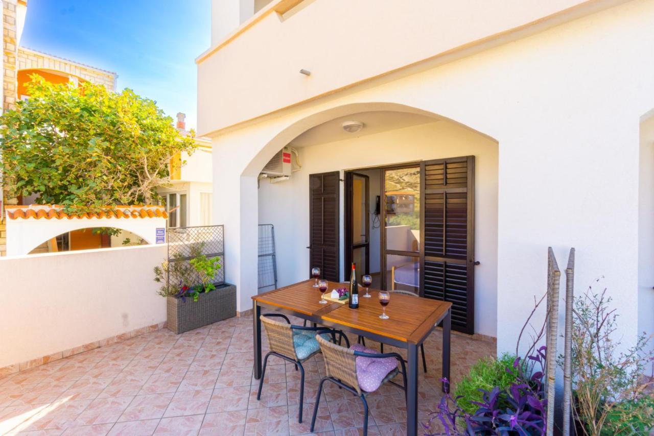 Apartment And Room Bacic ميتغنا المظهر الخارجي الصورة