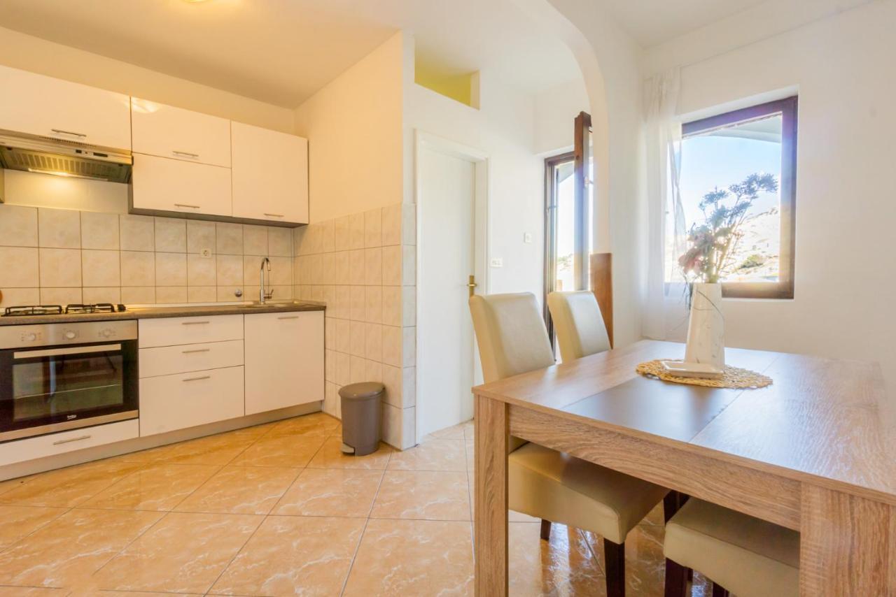 Apartment And Room Bacic ميتغنا المظهر الخارجي الصورة