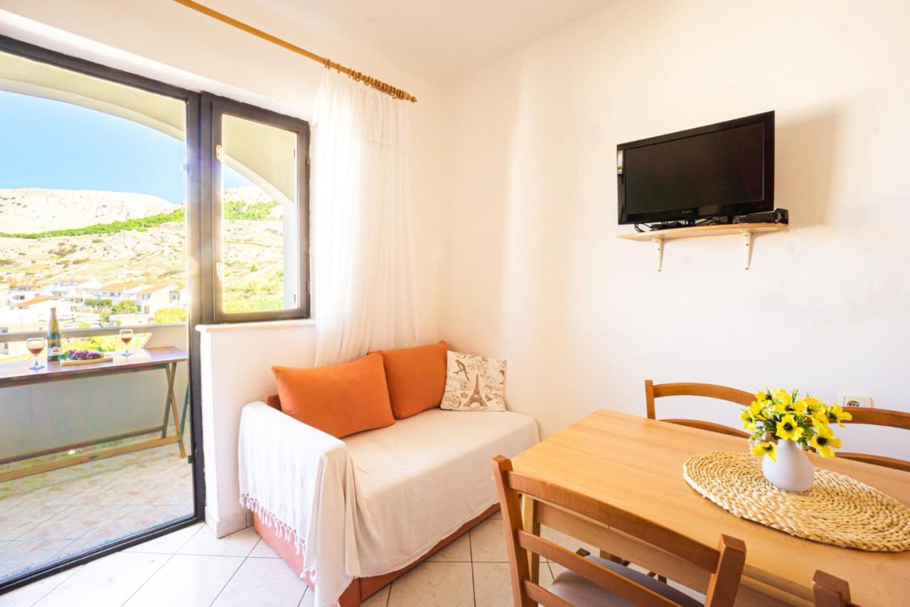 Apartment And Room Bacic ميتغنا المظهر الخارجي الصورة
