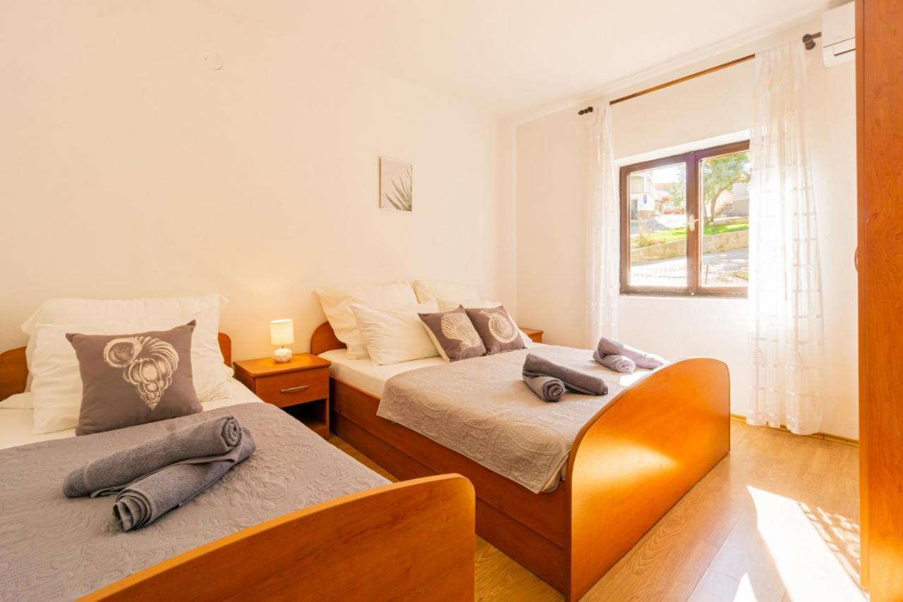 Apartment And Room Bacic ميتغنا المظهر الخارجي الصورة